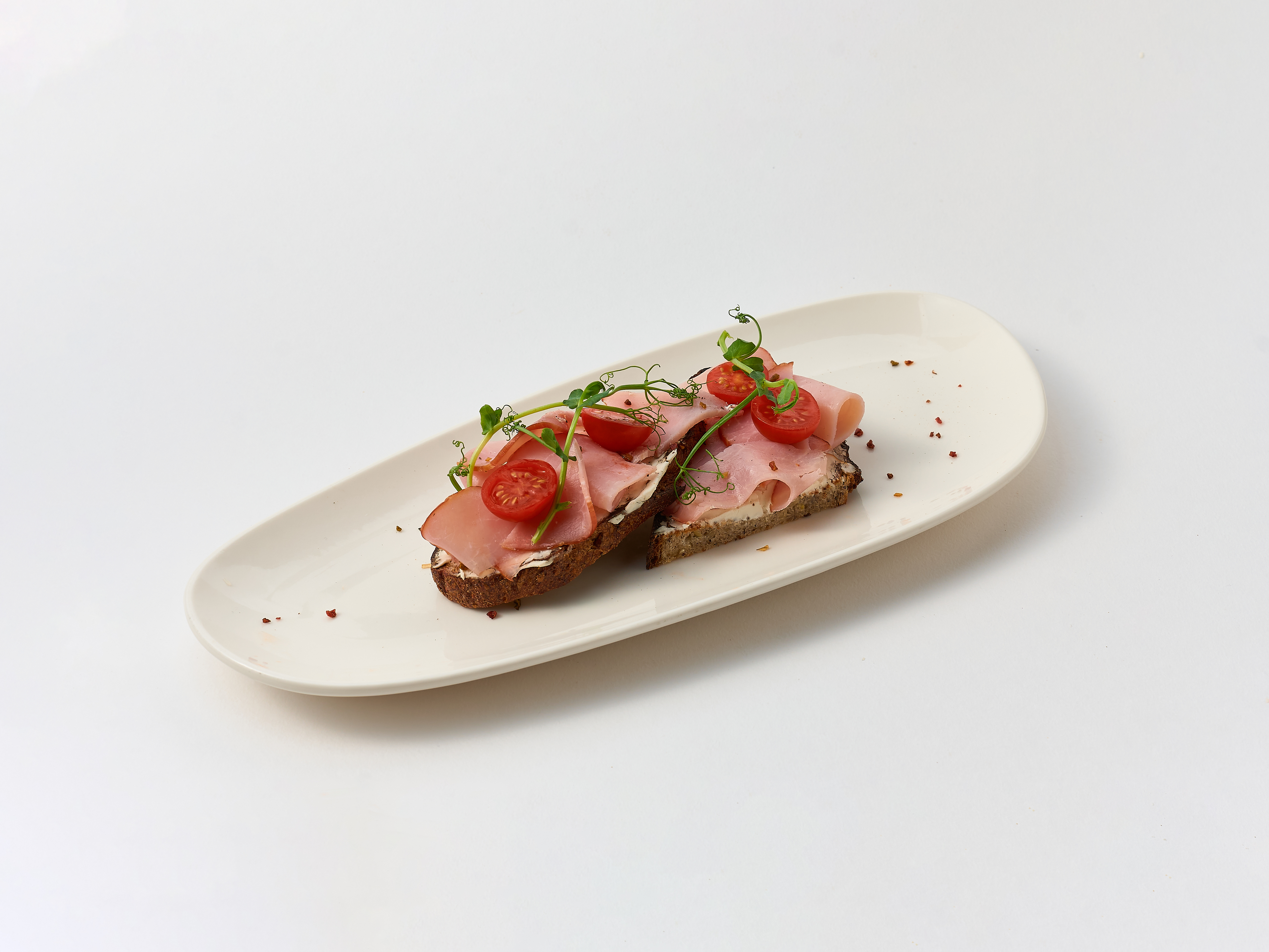 <span style="font-weight: 400;">Б</span><span style="text-transform: lowercase; font-weight: 400;">РУСКЕТТЫ С ВЯЛЕНЫМ МЯСОМ И томатом ЧЕРРИ</span><br>